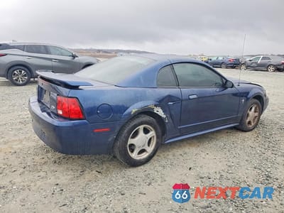 Trzecie zdjęcie samochodu z tyłu: 2003 FORD MUSTANG VIN:1FAFP404X3F352770 - miniatura