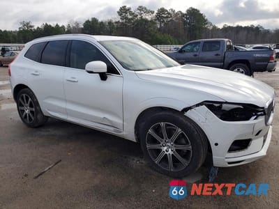Czwarte zdjęcie samochodu z boku: 2018 VOLVO XC60 T6 VIN:LYVA22RL9JB087716 - miniatura