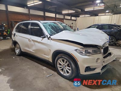 Czwarte zdjęcie samochodu z boku: 2015 BMW X5 XDRIVE35D VIN:5UXKS4C52F0N08740 - miniatura