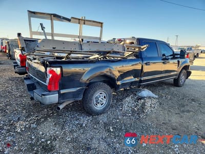 Trzecie zdjęcie samochodu z tyłu: 2022 FORD F350 SUPER DUTY VIN:1FT8W3A67NEG44126 - miniatura
