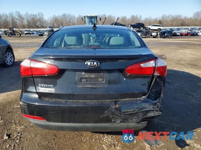 Zdjęcie 6 z 11 samochodu: 2016 KIA FORTE LX VIN:KNAFK4A67G5501380 - miniatura
