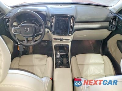Zdjęcie 8 z 12 samochodu: 2024 VOLVO XC40 PLUS VIN:YV4L12UE3R2214037 - miniatura