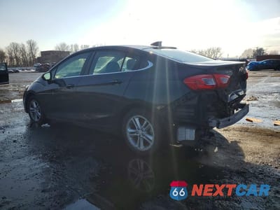 Drugie zdjęcie samochodu z przodu: 2018 CHEVROLET CRUZE LT VIN:1G1BE5SM6J7106686 - miniatura