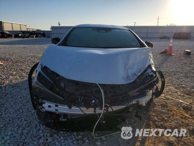 Piąte zdjęcie samochodu w środku: 2026 TOYOTA PRIUS PLUG-IN HYBRID XSE VIN:JTDACACU9T3054500 - miniatura