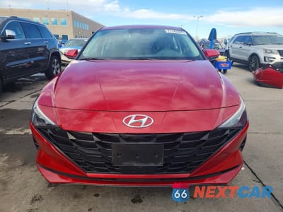 Piąte zdjęcie samochodu w środku: 2023 HYUNDAI ELANTRA SEL VIN:KMHLS4AG0PU521521 - miniatura