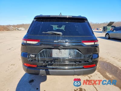 Zdjęcie 6 z 13 samochodu: 2023 JEEP GRAND CHEROKEE LAREDO VIN:1C4RJHAG5P8104493 - miniatura