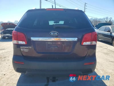 Zdjęcie 6 z 13 samochodu: 2012 KIA SORENTO LX VIN:5XYKTDA29CG244865 - miniatura