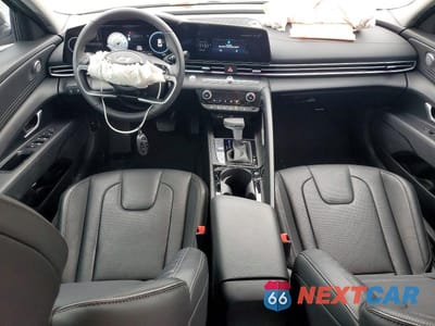 Zdjęcie 8 z 12 samochodu: 2025 HYUNDAI ELANTRA LIMITED VIN:KMHLP4DG0SU074324 - miniatura