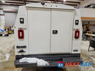 Zdjęcie 6 z 13 samochodu: 2023 GMC SAVANA CUTAWAY G3500 VIN:1GD07RFP8P1111187 - miniatura
