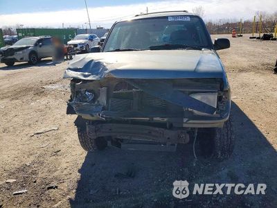 Piąte zdjęcie samochodu w środku: 2000 MERCURY MOUNTAINEER VIN:4M2ZU86P6YUJ17188 - miniatura