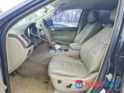 Zdjęcie 7 z 13 samochodu: 2013 JEEP GRAND CHEROKEE LAREDO VIN:1C4RJFAG8DC639105 - miniatura