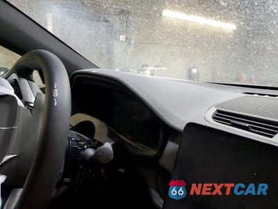 Zdjęcie 9 z 12 samochodu: 2022 POLESTAR 2 FWD 5D HATCHBACK SINGLE MOTOR VIN:LPSEG3KA1NL067732 - miniatura