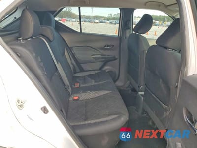 Zdjęcie 11 z 12 samochodu: 2019 NISSAN KICKS SV VIN:3N1CP5CUXKL517397 - miniatura