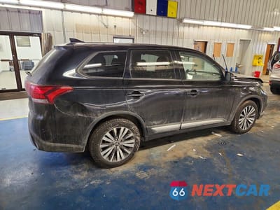 Trzecie zdjęcie samochodu z tyłu: 2019 MITSUBISHI OUTLANDER SE VIN:JA4AD3A36KZ043317 - miniatura