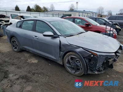 Czwarte zdjęcie samochodu z boku: 2025 KIA K4 EX VIN:3KPFU4DE0SE120533 - miniatura