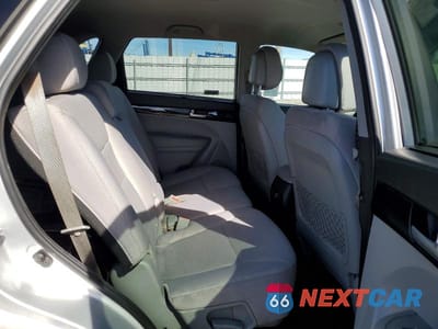 Zdjęcie 11 z 13 samochodu: 2015 KIA SORENTO LX VIN:5XYKT4A62FG551608 - miniatura