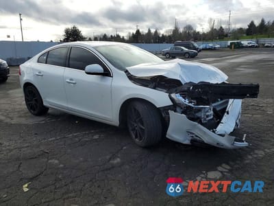 Czwarte zdjęcie samochodu z boku: 2015 VOLVO S60 PREMIER+ VIN:YV140MFC0F1317929 - miniatura