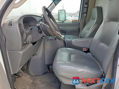 Zdjęcie 7 z 13 samochodu: 2005 FORD E350 BOX TRUCK VIN:1FDWE35L35HA70905 - miniatura