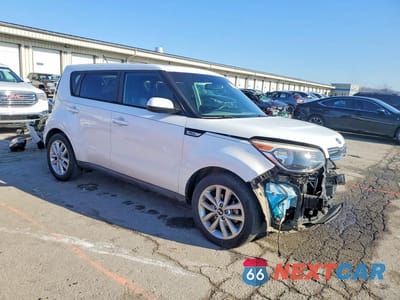 Czwarte zdjęcie samochodu z boku: 2017 KIA SOUL + VIN:KNDJP3A53H7451647 - miniatura