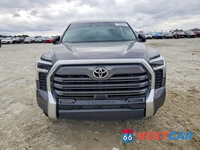 Piąte zdjęcie samochodu w środku: 2024 TOYOTA TUNDRA CREWMAX LIMITED VIN:5TFJA5DB2RX157785 - miniatura