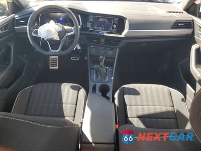 Zdjęcie 8 z 11 samochodu: 2024 VOLKSWAGEN JETTA SPORT VIN:3VWBM7BU4RM036738 - miniatura