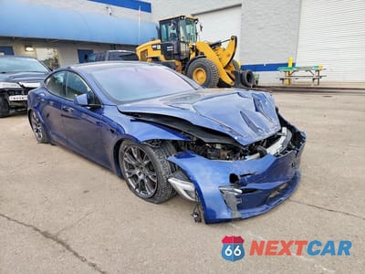 Czwarte zdjęcie samochodu z boku: 2021 TESLA MODEL S VIN:5YJSA1E54MF455876 - miniatura