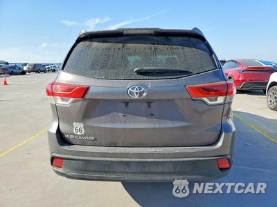 Zdjęcie 6 z 12 samochodu: 2019 TOYOTA HIGHLANDER LE VIN:5TDZZRFH4KS308741 - miniatura