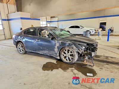Czwarte zdjęcie samochodu z boku: 2009 NISSAN MAXIMA 3.5 S VIN:1N4AA51E39C832040 - miniatura