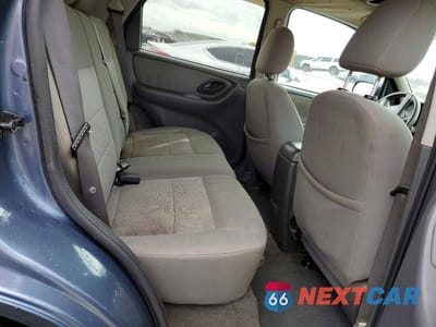 Zdjęcie 10 z 11 samochodu: 2005 FORD ESCAPE XLT VIN:1FMYU03195KE23257 - miniatura