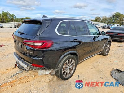 Trzecie zdjęcie samochodu z tyłu: 2021 BMW X5 XDRIVE40I VIN:5UXCR6C03M9G17509 - miniatura