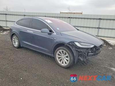 Zdjęcie 7 z 26 samochodu: 2018 TESLA MODEL X VIN:5YJXCDE23JF114147 - miniatura