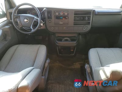 Zdjęcie 8 z 12 samochodu: 2009 CHEVROLET EXPRESS G1500 VIN:1GNFH154191146068 - miniatura