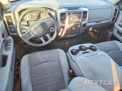 Zdjęcie 8 z 11 samochodu: 2018 RAM 1500 SLT VIN:1C6RR6LG6JS274941 - miniatura