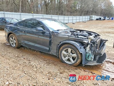 Czwarte zdjęcie samochodu z boku: 2019 FORD MUSTANG VIN:1FA6P8TH3K5124961 - miniatura