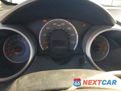 Zdjęcie 9 z 11 samochodu: 2013 HONDA FIT VIN:JHMGE8H36DC009558 - miniatura