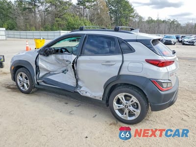 Drugie zdjęcie samochodu z przodu: 2023 HYUNDAI KONA SEL VIN:KM8K6CAB5PU054580 - miniatura