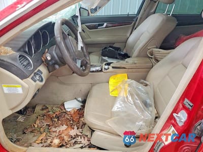 Zdjęcie 7 z 11 samochodu: 2013 MERCEDES-BENZ C 350 VIN:WDDGF5HB8DA848049 - miniatura