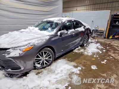 2024 TOYOTA CAMRY HYBRID XLE 4T1F31AK3RU626764 - główne zdjęcie licytacji z USA - miniatura