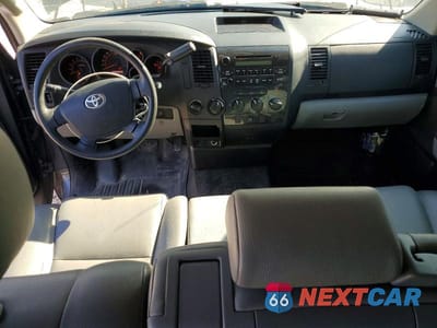 Zdjęcie 8 z 11 samochodu: 2012 TOYOTA TUNDRA GRADE VIN:5TFUW5F11CX264143 - miniatura