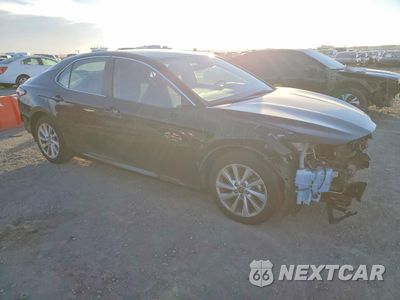 Czwarte zdjęcie samochodu z boku: 2023 TOYOTA CAMRY LE VIN:4T1C11AK1PU746102 - miniatura