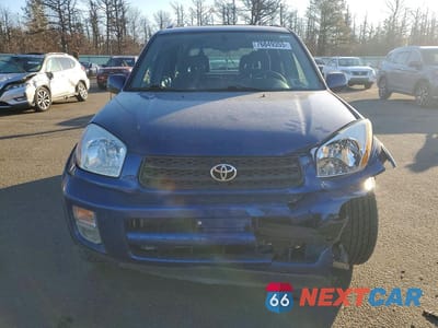 Piąte zdjęcie samochodu w środku: 2003 TOYOTA RAV4 BASE VIN:JTEHH20V136070932 - miniatura