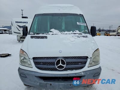 Piąte zdjęcie samochodu w środku: 2012 MERCEDES-BENZ SPRINTER 2500 VIN:WD3PE8CBXC5680468 - miniatura