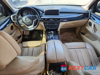 Zdjęcie 8 z 13 samochodu: 2014 BMW X5 SDRIVE35I VIN:5UXKR2C59E0H31603 - miniatura