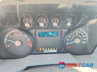 Zdjęcie 9 z 12 samochodu: 2013 FORD F350 SUPER DUTY BOX TRUCK VIN:1FDRF3G63DEA20295 - miniatura