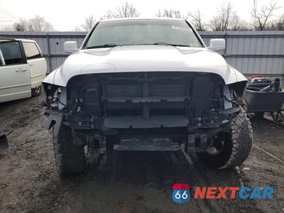 Piąte zdjęcie samochodu w środku: 2015 RAM 1500 SLT VIN:1C6RR7LTXFS783800 - miniatura