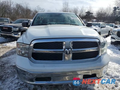 Piąte zdjęcie samochodu w środku: 2017 RAM 1500 ST VIN:3C6JR6DT5HG675343 - miniatura