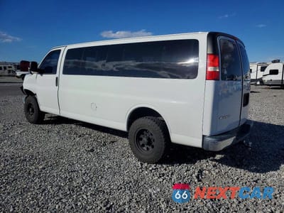 Trzecie zdjęcie samochodu z tyłu: 2019 CHEVROLET EXPRESS G3500 LT VIN:1GAZGPFG1K1206921 - miniatura