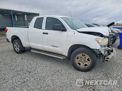 Czwarte zdjęcie samochodu z boku: 2012 TOYOTA TUNDRA DOUBLE CAB SR5 VIN:5TFUM5F17CX029607 - miniatura