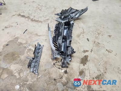 Zdjęcie 12 z 14 samochodu: 2023 BMW Motorrad 228XI VIN:WBA73AK09P7M19164 - miniatura