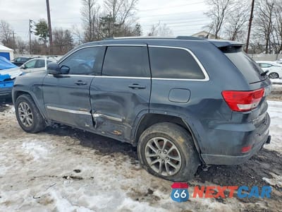 Drugie zdjęcie samochodu z przodu: 2013 JEEP GRAND CHEROKEE LAREDO VIN:1C4RJFAG8DC639105 - miniatura